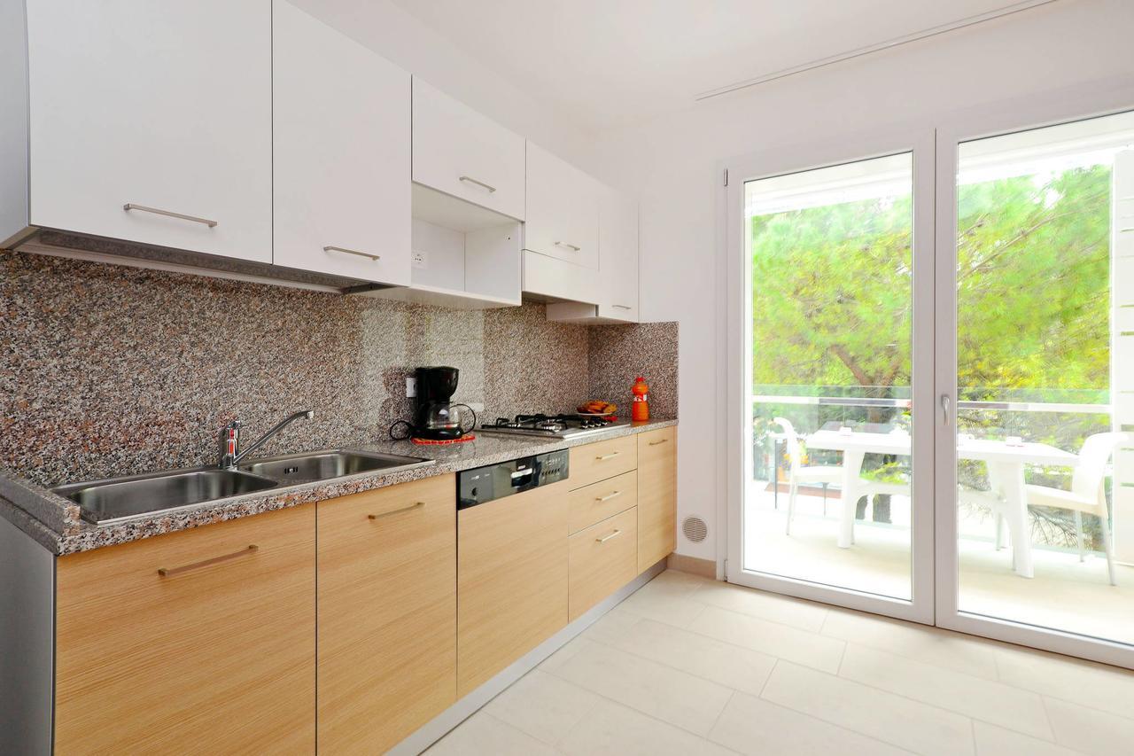 Apartment Fiore-2 By Interhome Линяно Сабиадоро Екстериор снимка